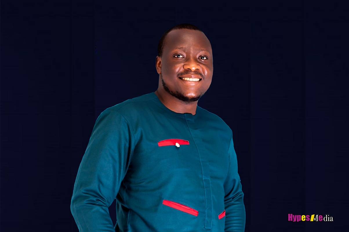 Sir Isaac Nominated as Best Christian Blogger of the Year at Praise Achievement Awards