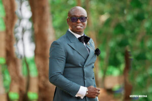 ACP Kofi Sarpong jams to Sarkodie’s ‘Country Side’ song in a viral video