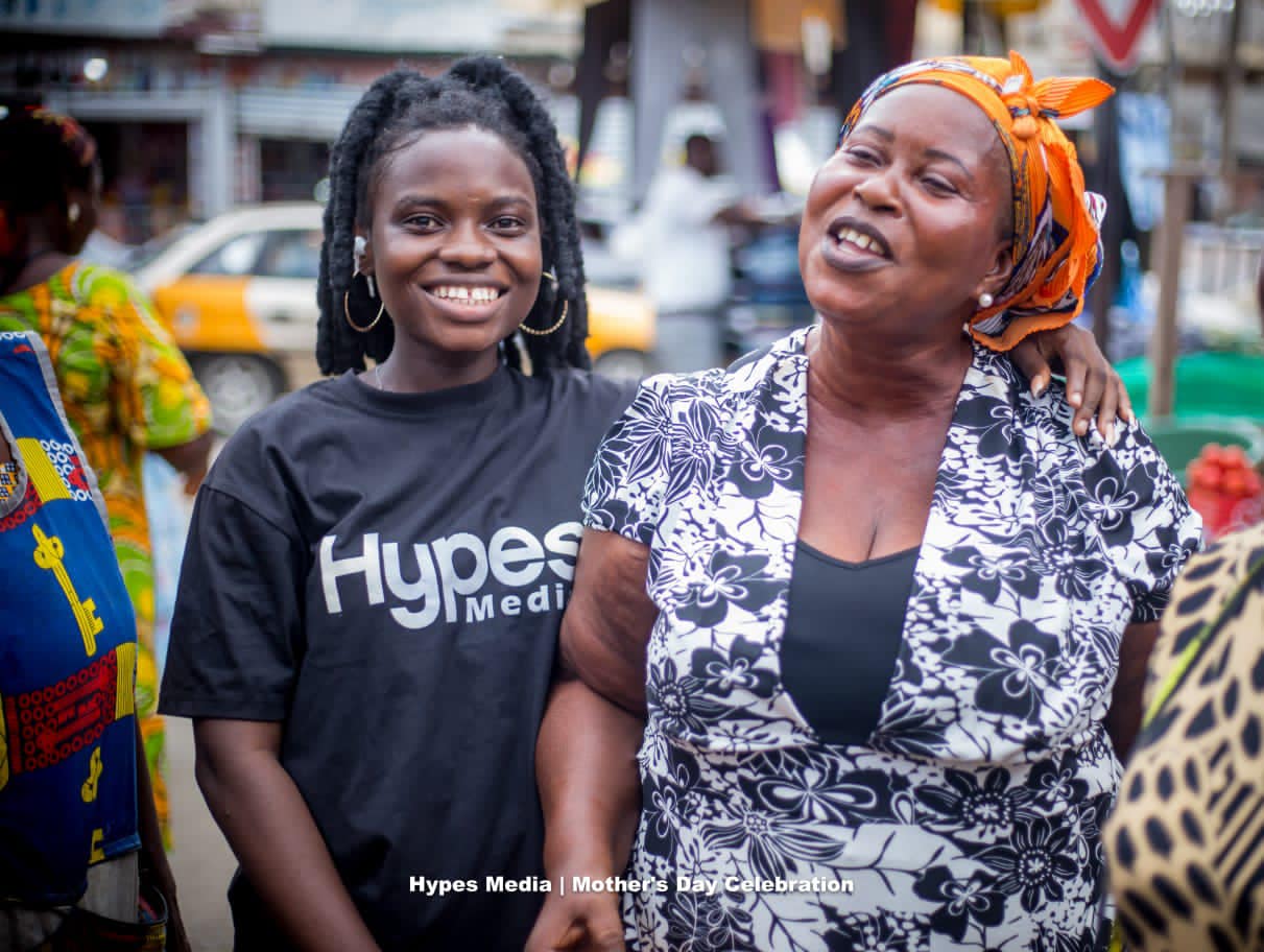 Blogger, Sir Isaac and Hypes Media team, celebrate Mothers on Mother's Day at Koforidua Market