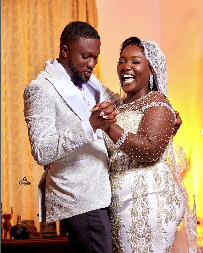 5 minutes kiss, serenade, other romantic scenes from Tima Kumkum’s plush wedding [Video]