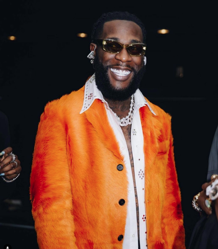 Burna Boy, defends Ghana Jollof