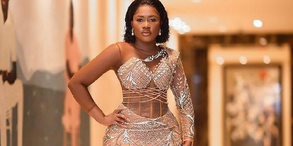 Fella Makafui Announces She's Married: "I Said Yes Again"