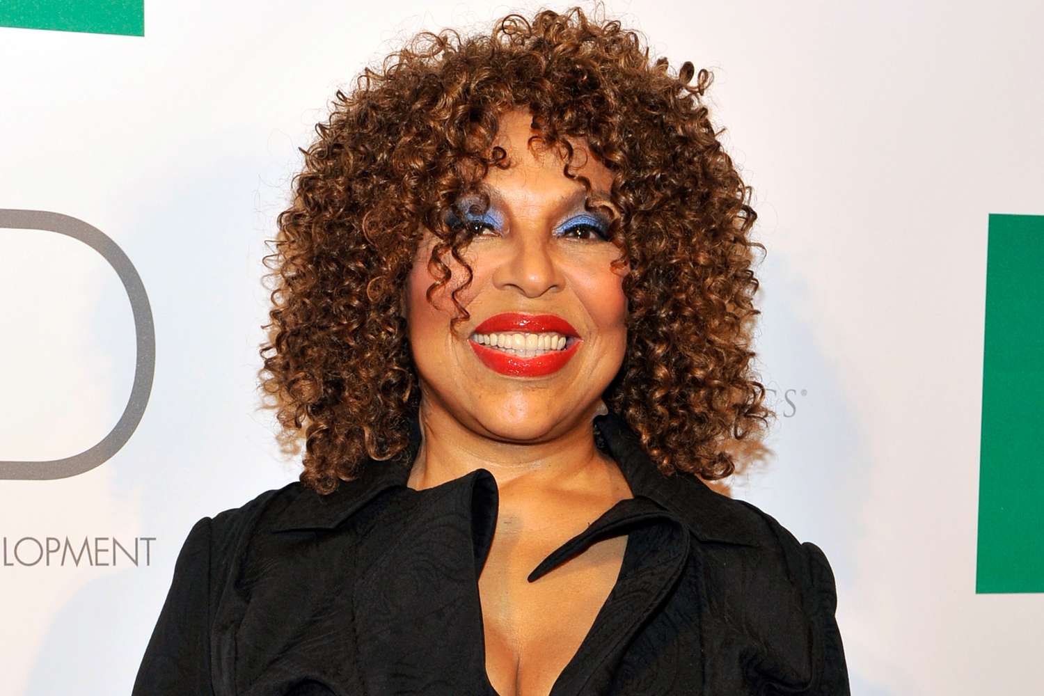 Legendary Singer Roberta Flack, Voice Of 'Killing Me Softly,' Dies At 88
