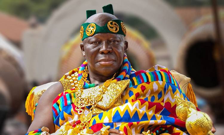 Otumfuo Honours Kofi Kinaata With ‘Youth In Entertainment Award’ At Millennium Excellence Awards