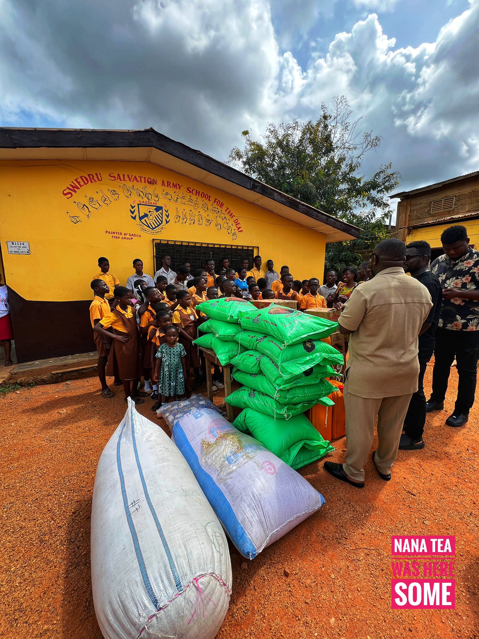 Nana Tea & Friends Put Smiles On Faces Of Swedru Salvation Army School For The Deaf Children