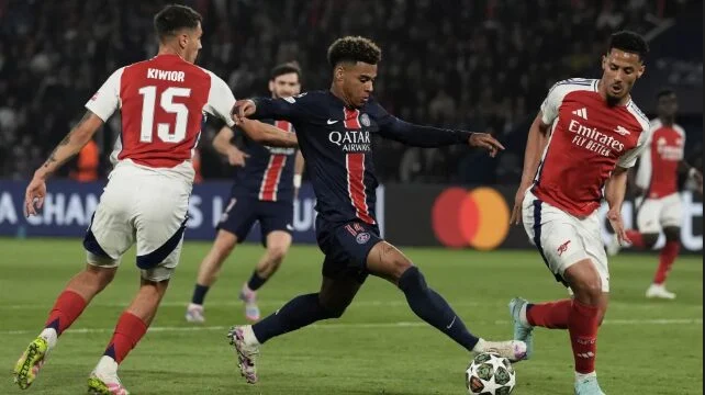 PSG Lead Arsenal 1-0 At Halftime — Ruiz With The Goal