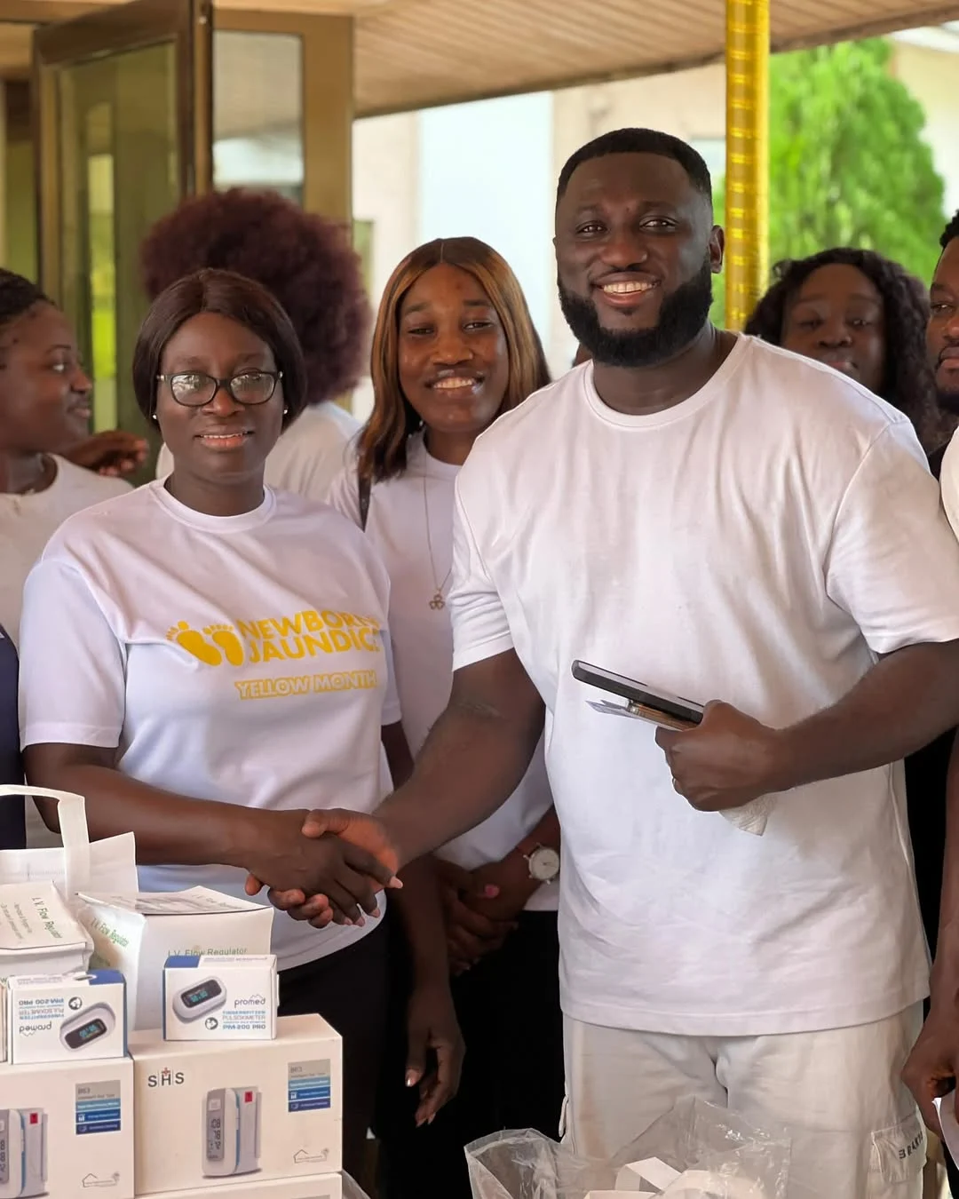 MOGMusic Makes Donation To Tema General Hospital To Mark His 40th Birthday