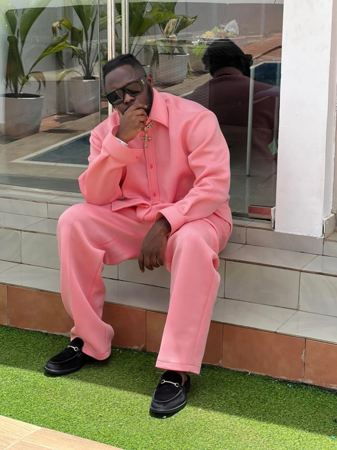Medikal Proposes To Eazzy – Watch Video
