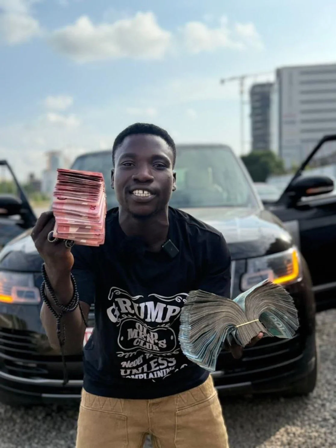 Ananzo Flaunts $5K Cash From Davido—Watch The Moment