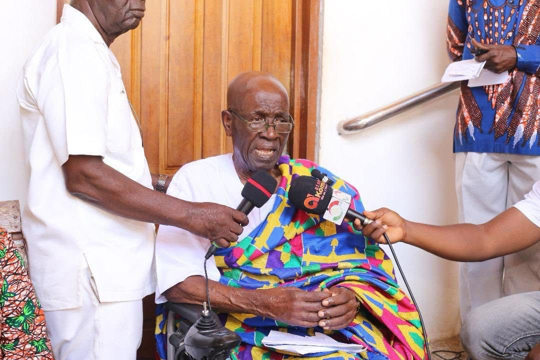 Tourism Minister Visits Renowned Highlife Icon Agya Koo Nimo