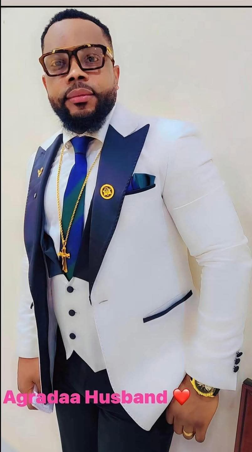 “Please Forgive Her” – Agradaa’s Husband Kneels To Apologize To Ghanaians