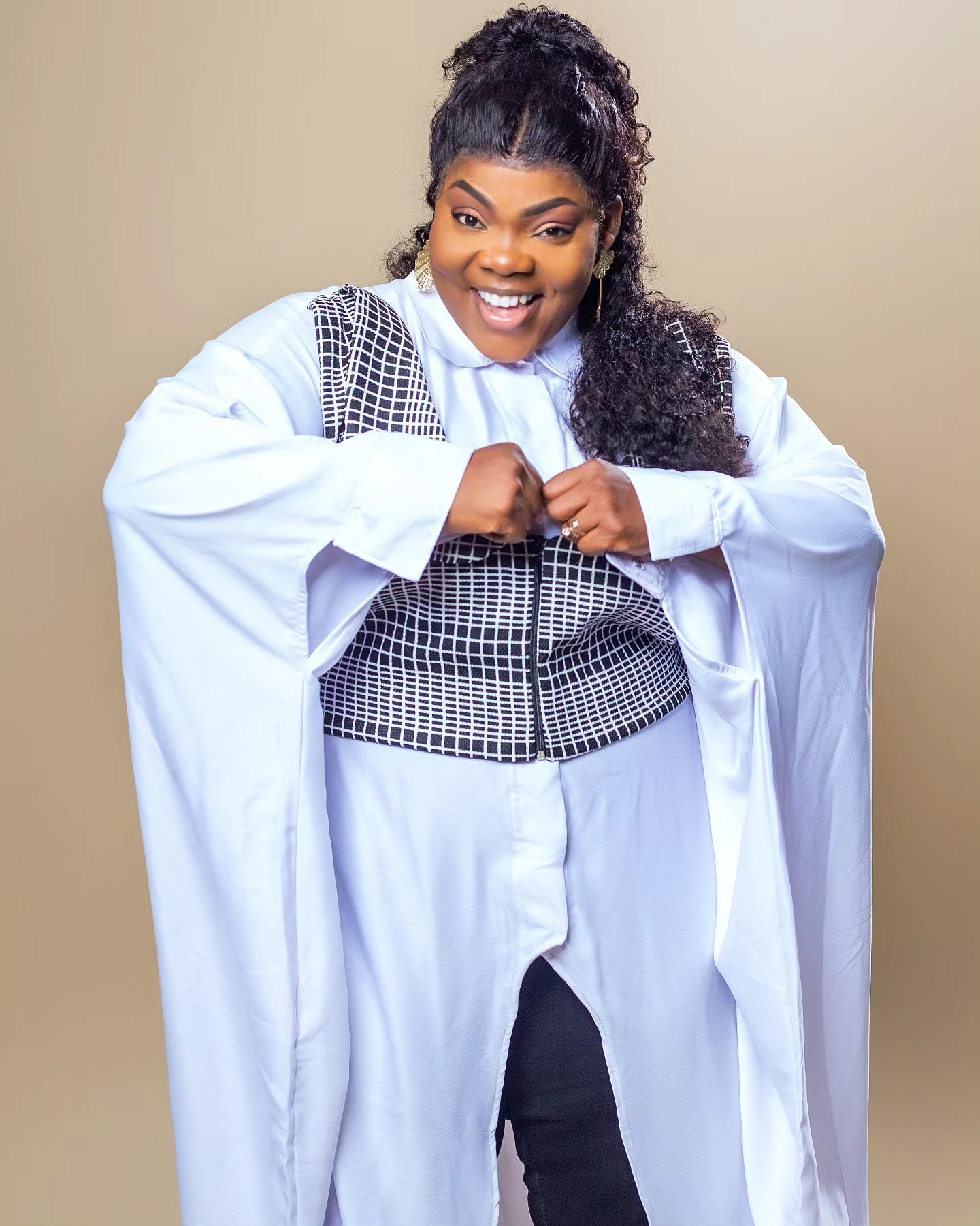 Celestine Donkor Drops New Single “I Carry Fire” Ahead Of Upcoming Album