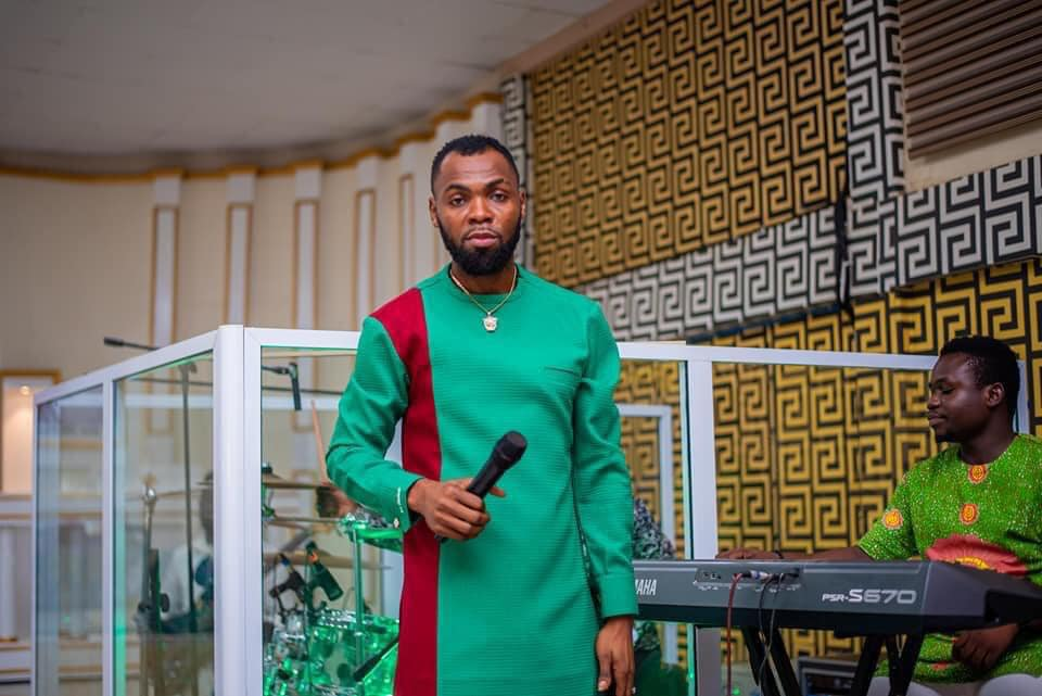 Don’t Be In A Hurry To Marry – Rev. Obofour Advises Young People