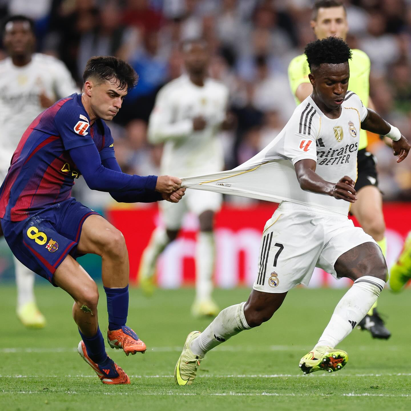 Vinicius Jr. apologizes For His El Clasico Outburst, Saying Passion Took Over