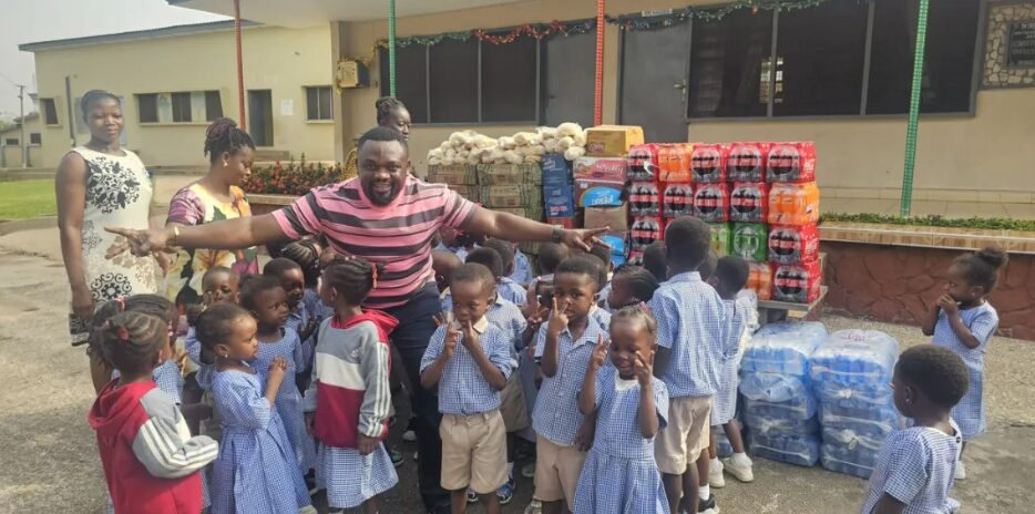 Gospel Music Duo Willie And Mike Make Donation To Kumasi Children’s Home