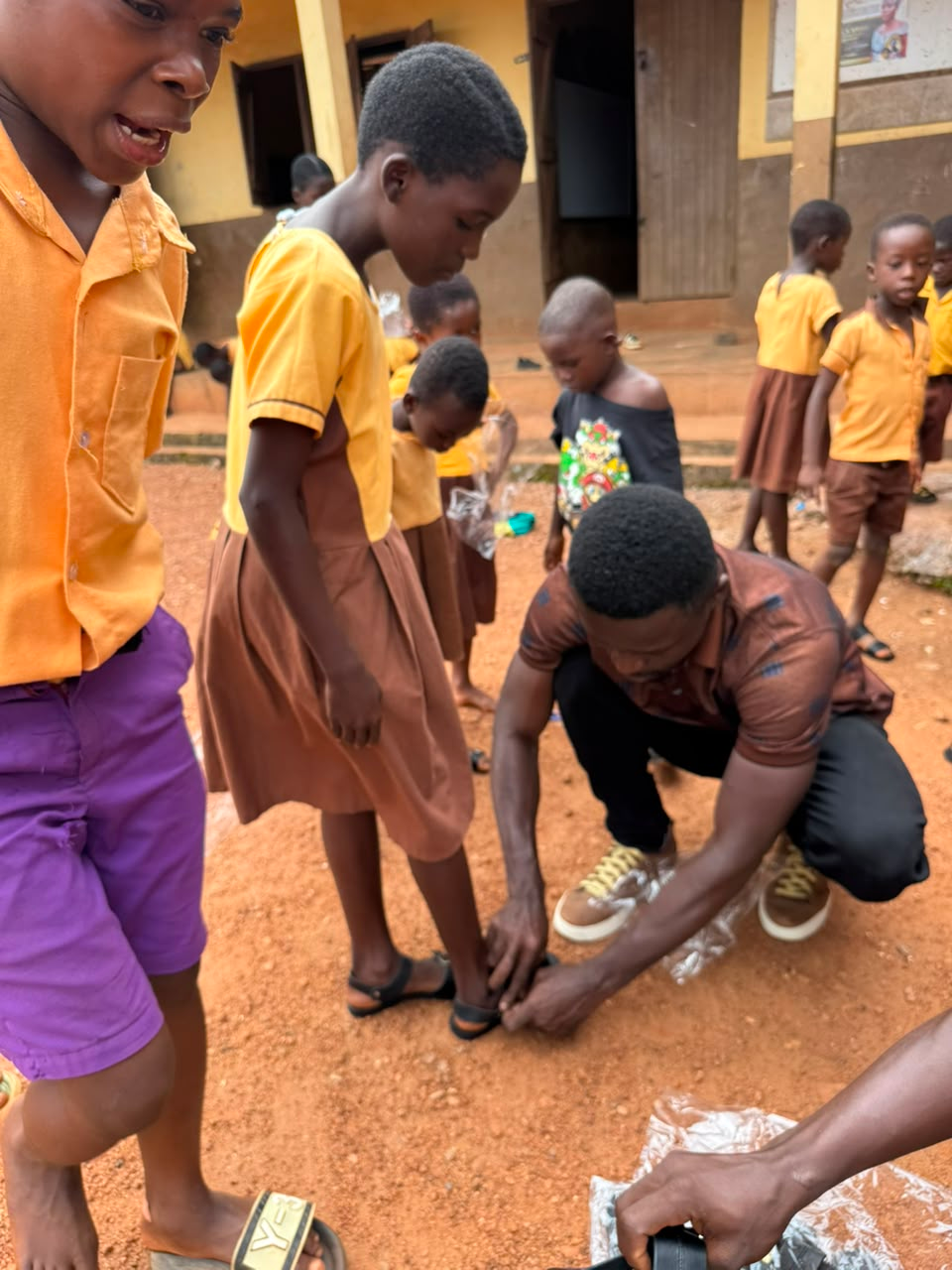 Hope Renewal Center Donates 200 Pairs of Sandals to Pupils of Asibirim DA Basic School